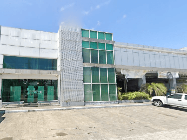 Commercial Building for Rent in Laguna