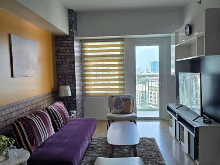 FOR RENT: Two Serendra - Meranti, 1 Bedroom Unit