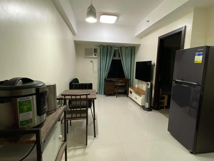 Pet Friendly 37.00 sqm 1-bedroom Condo For Sale in Bonifacio Global City The Fort