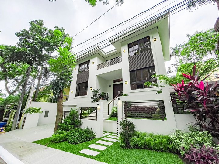 Brand New and Modern 6-bedroom House for sale in Hillsborough Alabang