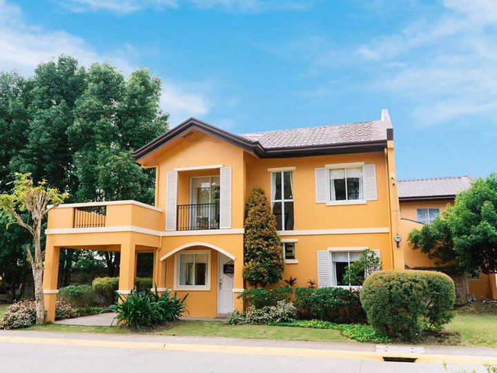 Freya 5-bedroom house and lot for sale in Pampanga