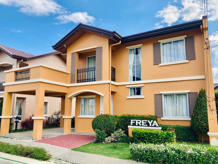 5-bedroom Single Attached House For Sale in Davao City Davao del Sur