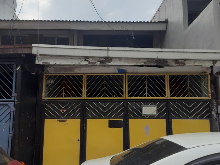 Pre-owned House and Lot For Sale in Quezon City