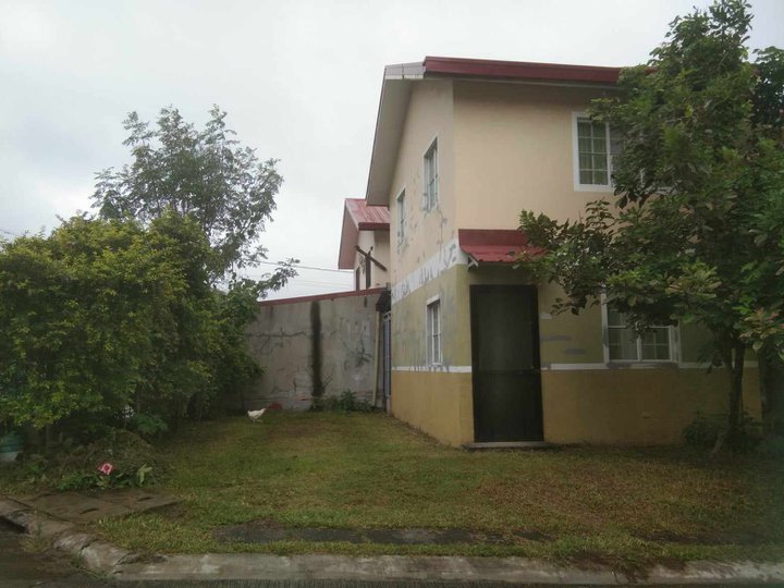 South Spring Heights Sto.Tomas Batangas Townhouse for Sale
