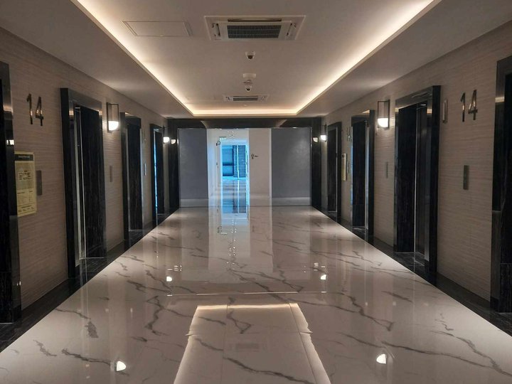 Office Space For Lease 1400 sqm Western Street Greenhills Center