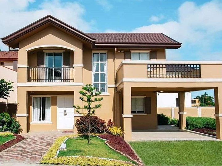 5-bedroom Single Detached House For Sale Near Naga City Airport