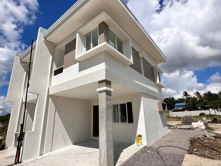 2 Bedrooms Townhouse for Sale