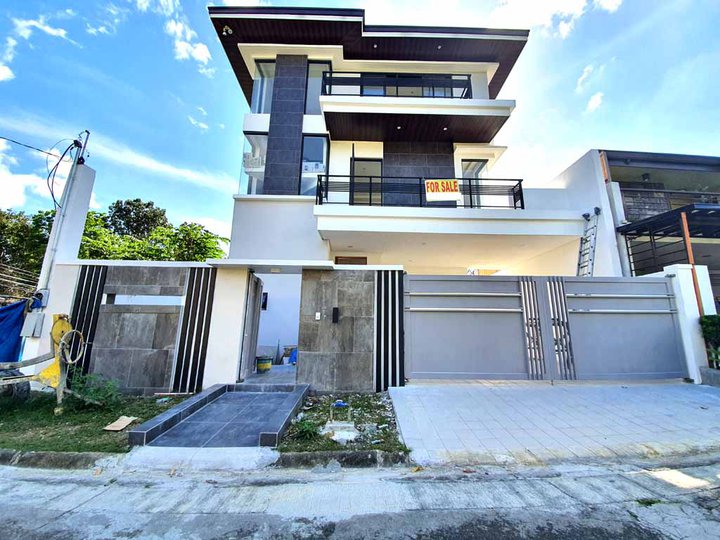 3 Storey House and Lot for sale in Filinvest 2 Batasan Hills near Commonwealth Quezon City