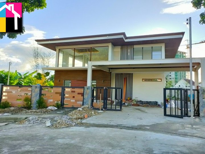 BRAND NEW HOUSE FOR SALE IN MACTAN CEBU WITH FURNISHED THINGS AND POOL