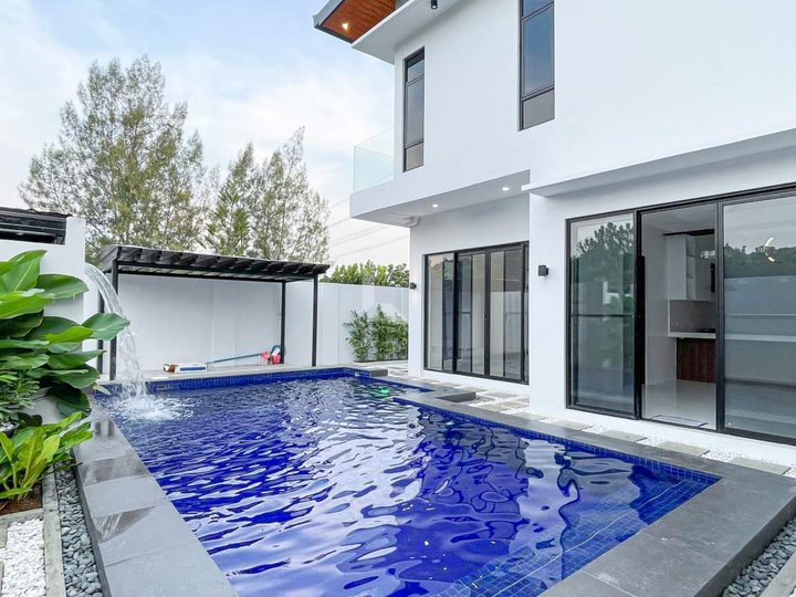 Ready For Occupancy 6-bedroom Single Detached House For Sale in Havila, Taytay, Rizal