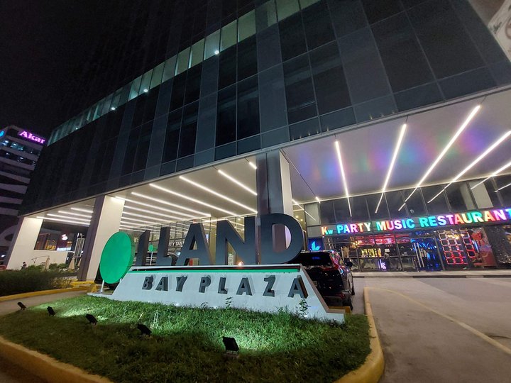 For Rent Pasay Office Space in I-Land Bay Plaza Macapagal Ave.