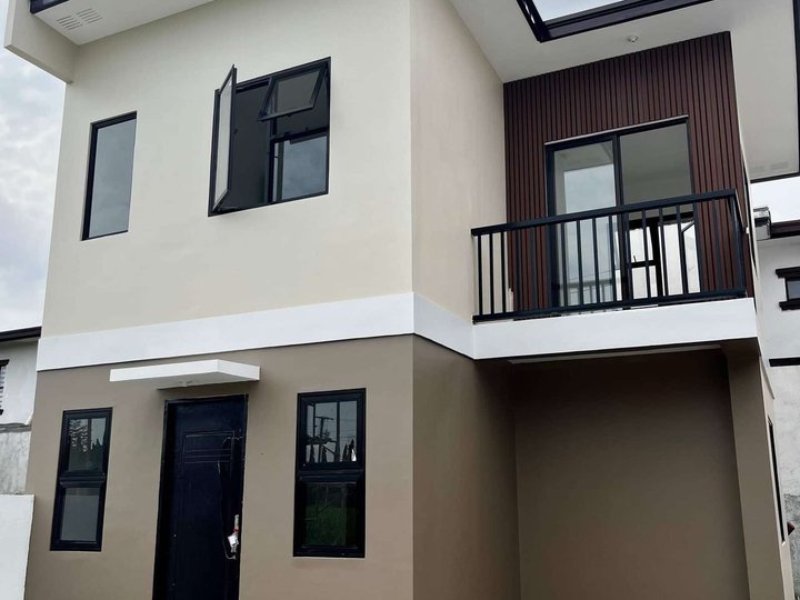 Rfo 3-bedroom Single Attached House For Sale in Mabalacat Pampanga