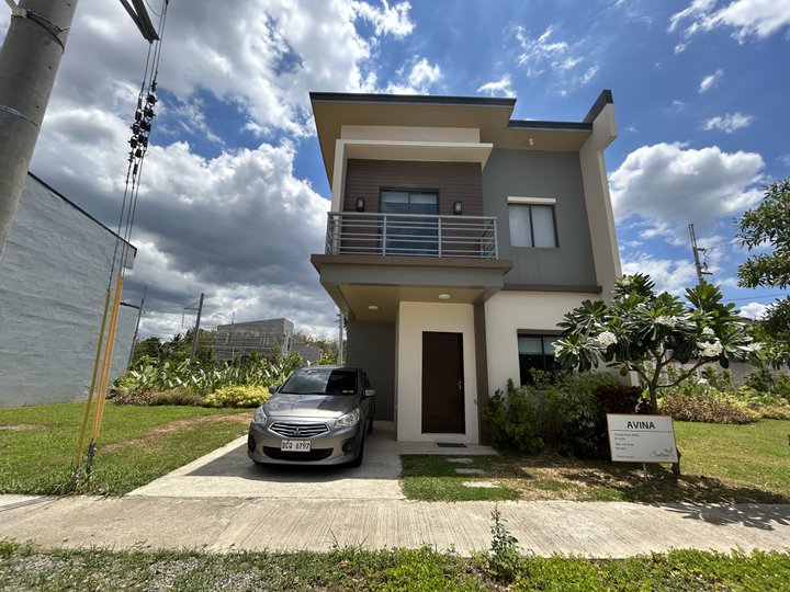 Discounted 3 Bedroom House Pre Selling in Sentrina Alaminos Laguna