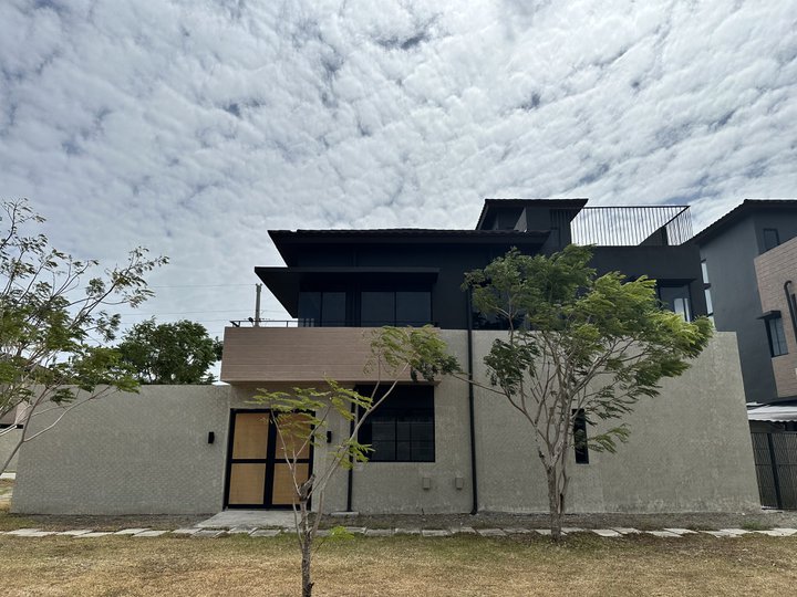 4-bedroom Beach House for Sale in San Juan Batangas