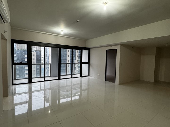 Last 4 Bedroom Penthouse Condo For Sale in Uptown Ritz BGC