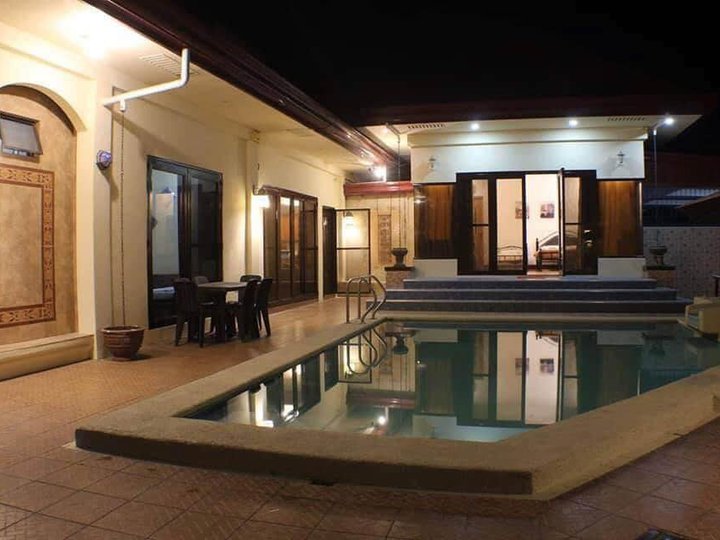 FOR SALE BUNGALOW HOUSE MID CENTURY MODERN POOL VILLA TYPE IN PAMPANGA NEAR CLARK