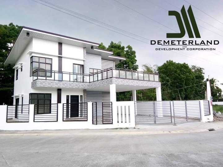 5 bedroom Single Detached house for Sale in Tanauan Batangas