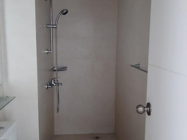 1 Bedroom Corner Unit Dettifoss Tower Acqua Private Residences