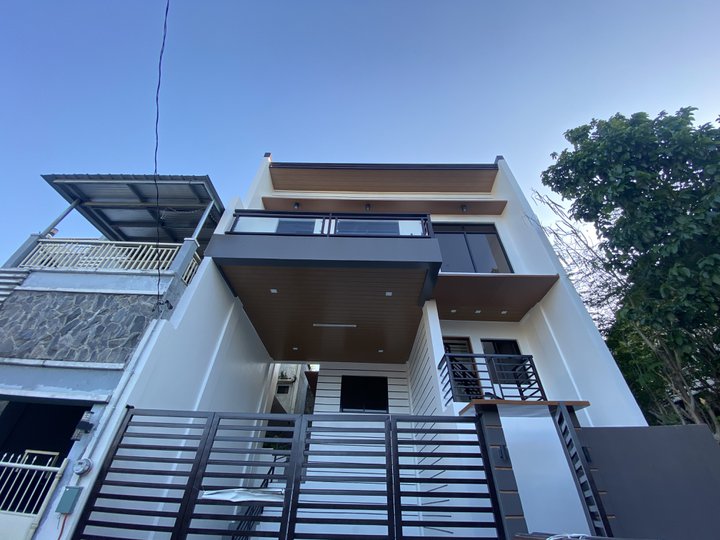 3 Bedroom Single Attached House For Sale in Antipolo Near Sm Masinag