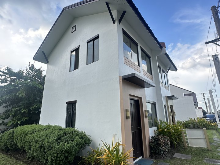 3-bedroom Single Attached House For Sale in Claremont Mabalacat Pampanga