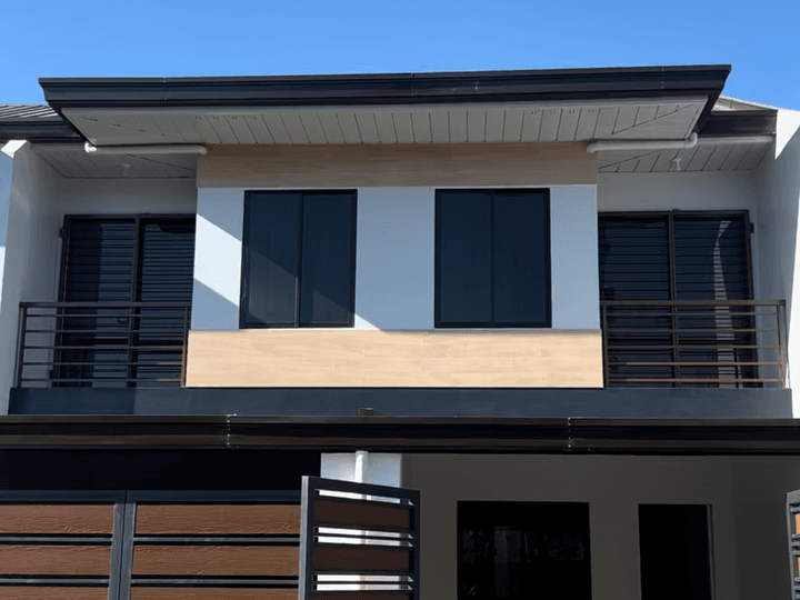 2-bedroom Modern Townhouse Units For Sale near Clark, Pampanga