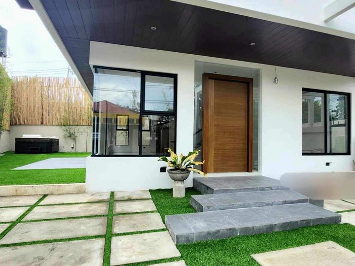 5-BR House For Sale in BF Homes Paranaque Metro Manila