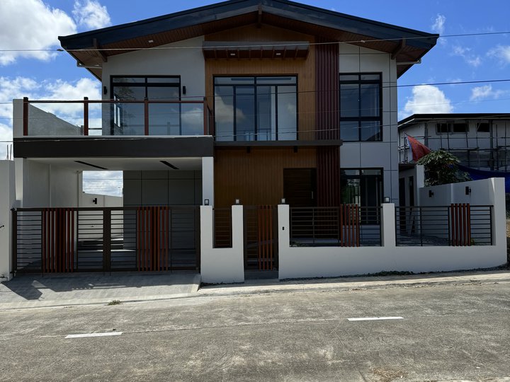 Brand New 4 Bedroom House for Sale (Nuvali Area)