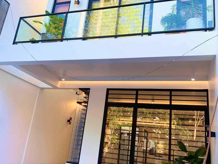 3-Bedroom Duplex H&L for Sale in Rancho Marikina// Flood Fre