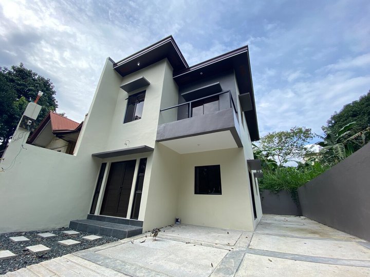 SINGLE ATTACHED HOUSE IN ANTIPOLO NEAR SM CHERRY AND EASTLAND HEIGHTS