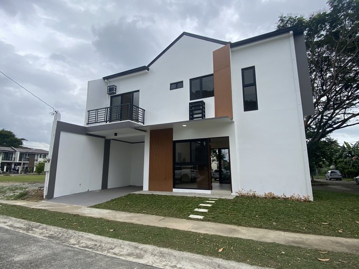 Ready For Occupancy 4-bedroom Single Attached House For Sale in Avida Settings Nuvali Santa Rosa