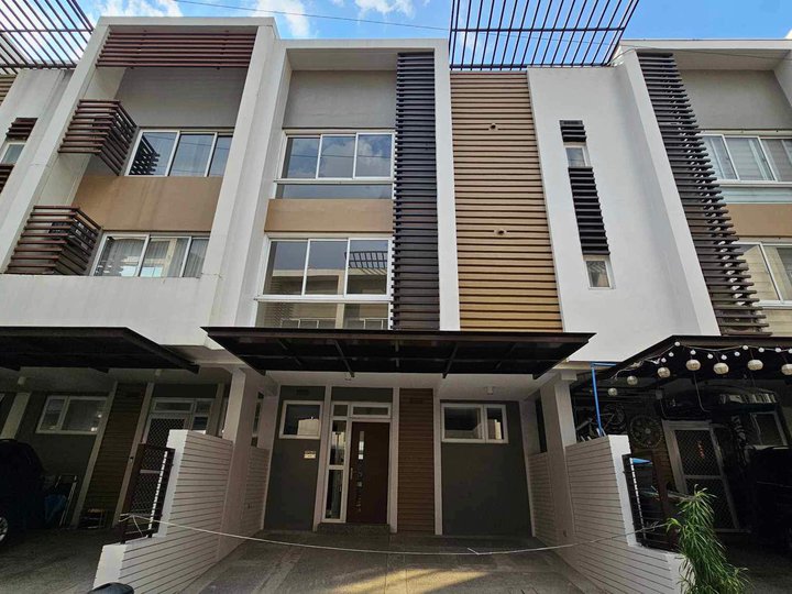 3Bedroom Townhouse for Sale in Tomas Morato QC
