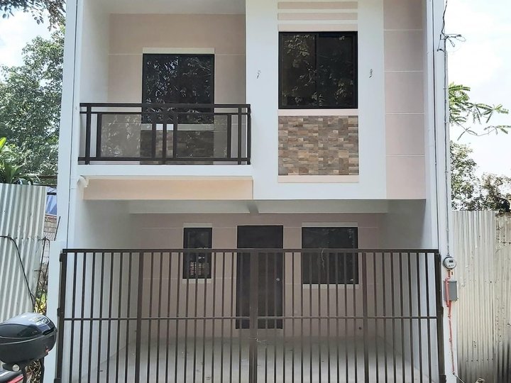 NEW 2 STOREY GATED TOWNHOUSE IN MALIGAYA PARK NOVALICHES QUEZON CITY