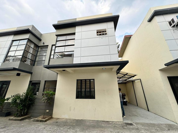 Lovely 2 BR Townhouse for Sale in Quezon City