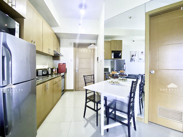 1-Bedroom 1BR Condo for Sale in BGC, Fort Bonifacio, Taguig at The Trion Towers