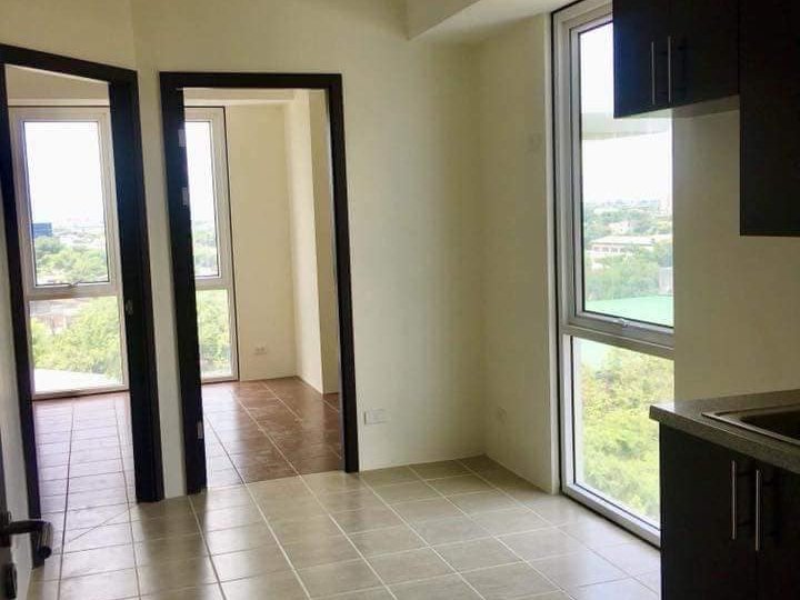 Ready For Occupancy 2 Bedroom Condo in Pioneer Woodlands Mandaluyong near MRT BONI, Ortigas SM MEGA