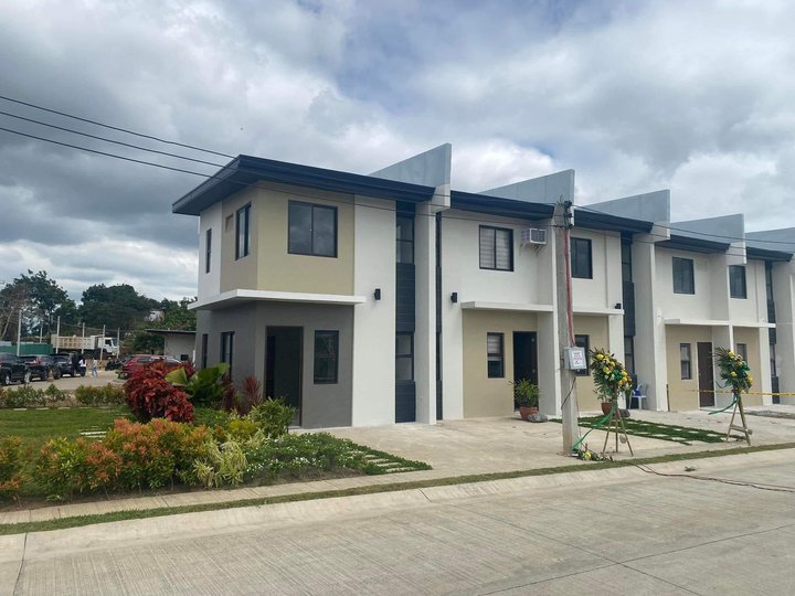 Town Homes Inner Unit For Sale in Trece Martires, Cavite (Pre-selling)
