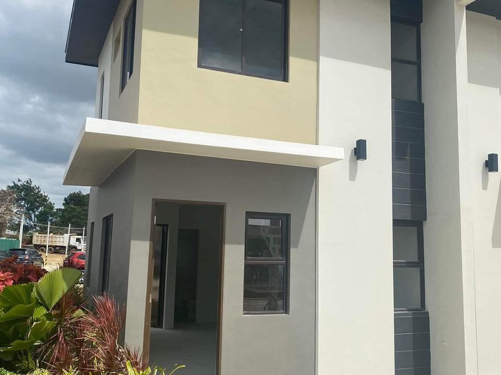 Town Homes End Unit For Sale in Trece Martires, Cavite (Pre-selling)