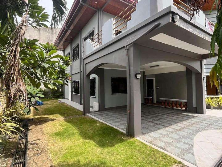 6-bedroom Single Detached House For Sale in Mandaue Cebu