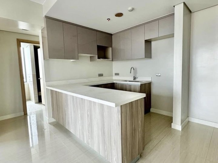 Empress at Capitol Commons, Ortigas Center, Pasig; Pre-selling 67 sqm 1-bedroom Condo Unit