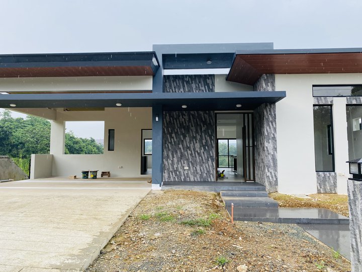 Townsend 2 single detached house in Anyipolo,Rizal