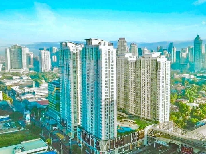 For sale Rent to own condo 48.00 sqm 2-bedroom connected in MTR-3 Magallanes station