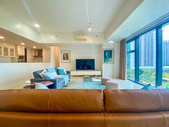 For Sale: Grand Hyatt Condominium Unit in Fort Bonifacio, BGC, Taguig City