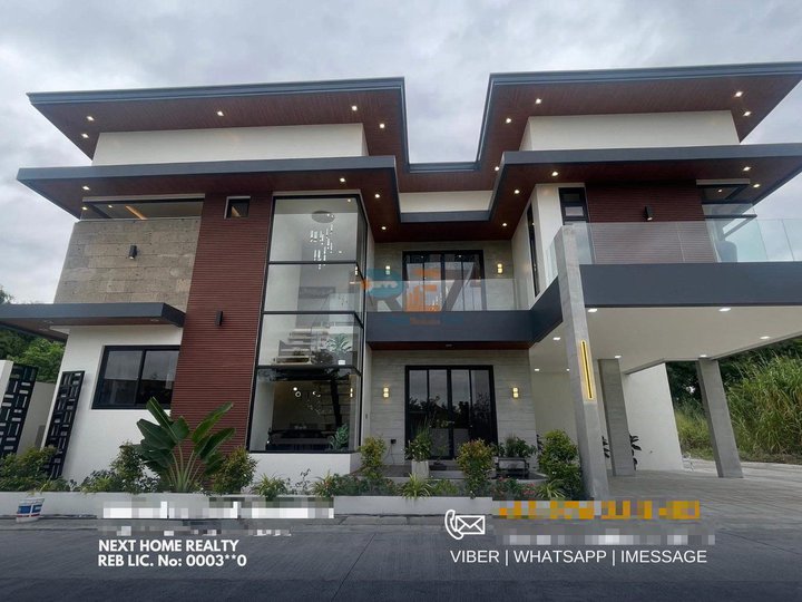 4 Bedrooms Elegant Modern Home with Koi Pond Near Clark Pampanga