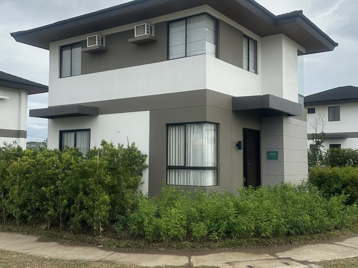 3-bedroom Single Attached House For Sale in Clark Angeles Pampanga