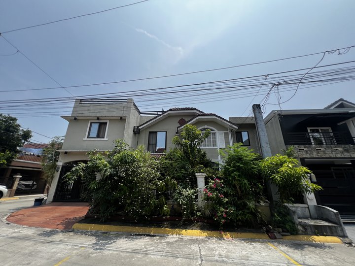 Pre-Owned 4-bedroom Single Detached House For Sale in Paranaque