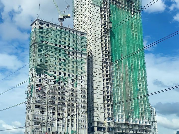 Pasalo 48.50 sqm 1-bedroom Condo For Sale in Makati Metro Manila