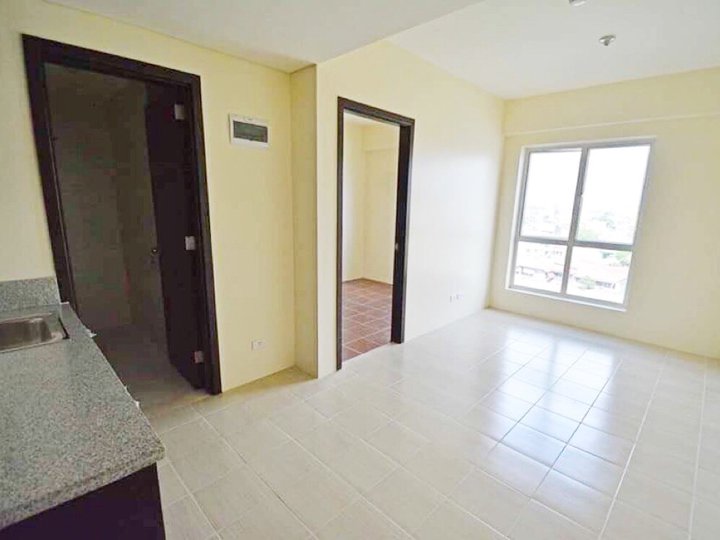 Rent to own 1 bedroom condo near BGC Rochester Garden Pasig City