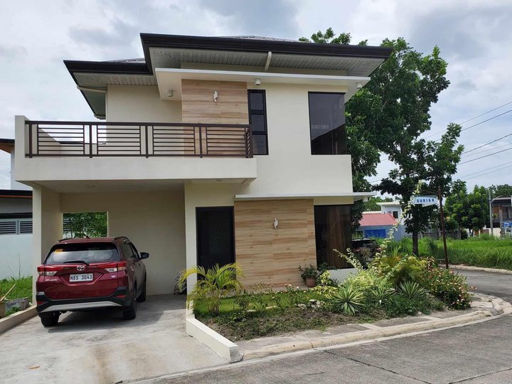 Pre-Owned 3-bedroom Single Detached House For Sale in Mabalacat Pampanga