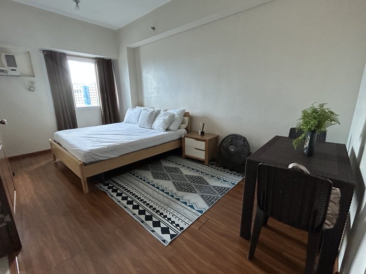 42.00 sqm 1-bedroom Residential Condo For Rent in Makati