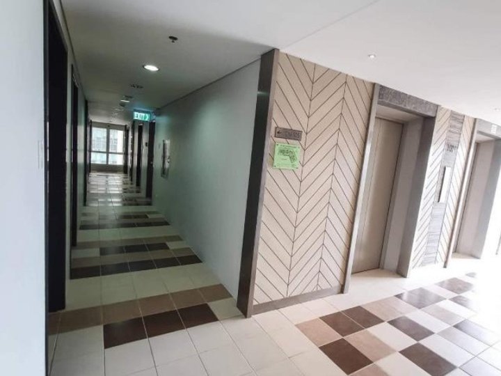 Ready For Occupancy Discounted 30.26 sqm 1-bedroom Residential Condo Rent-to-own in Mandaluyong